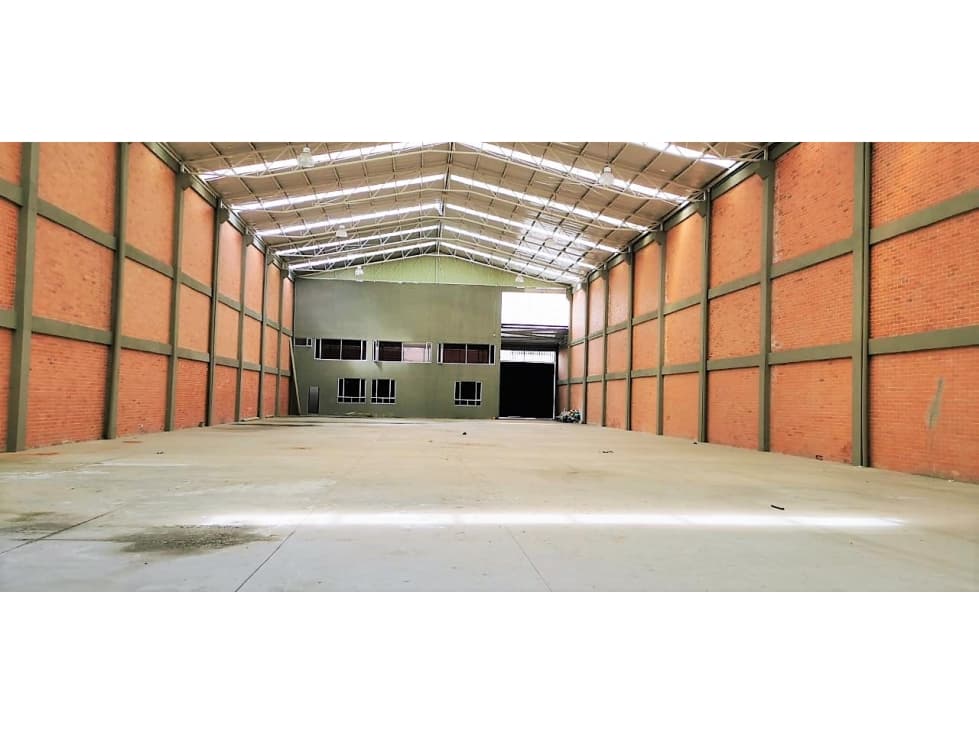 VENDE BODEGA 1.871 M2 UBICADO EN TENJO - 1