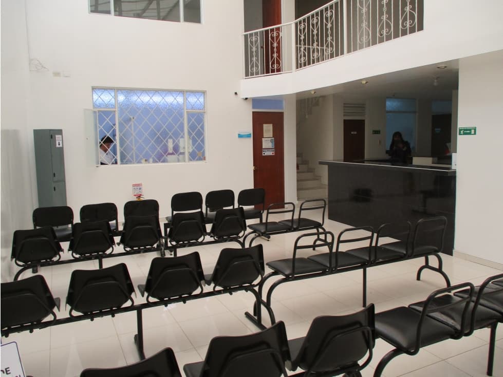 SE ARRIENDAN OFICINAS Y/O CONSULTORIOS EN FACATATIVA CENTRO- AGA - 1