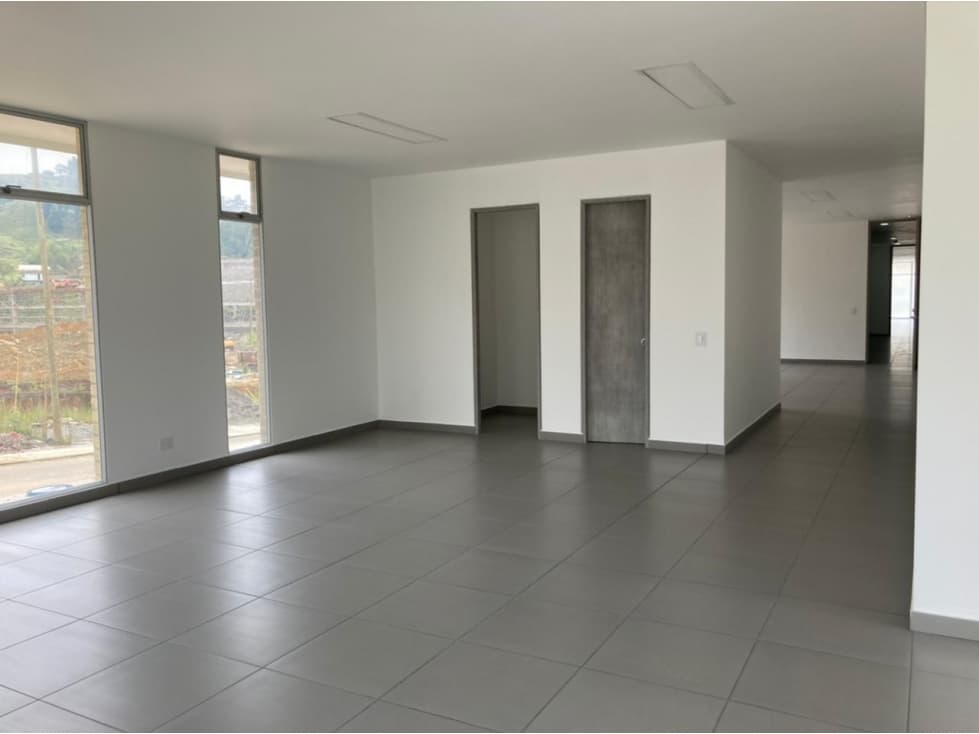Oficina Arriendo y/o Venta Zona Franca Caldas 100m2 - 1