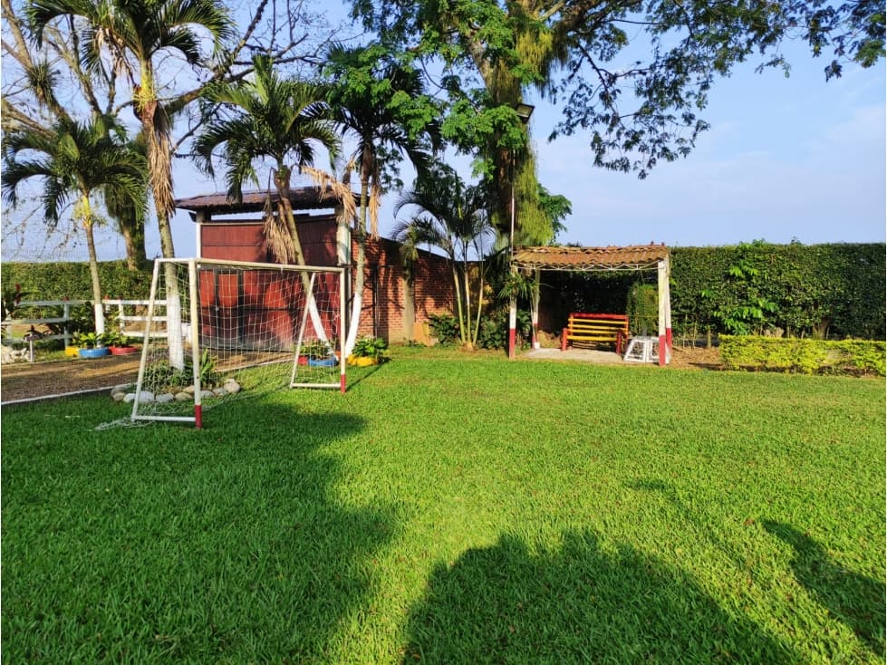 FINCA ,BODEGAS O FABRICA . - 1