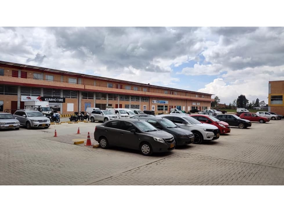 Local para comidas, en el mejor Parque Industrial de Mosquera. - 1