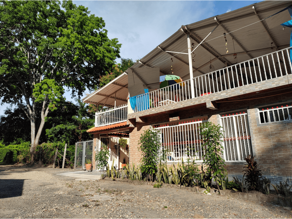 Linda casa en Tocaima Cundinamarca. Excelente ubicación. - 1