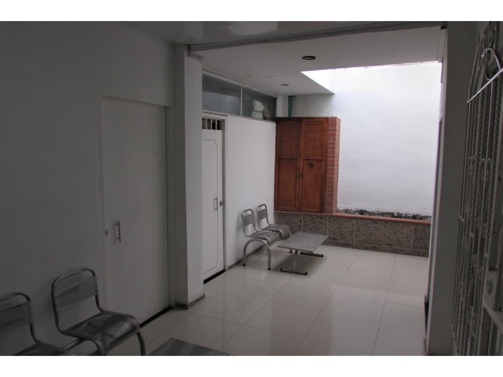 Oficina en la Trinidad para alquiler en Palmira. - 1