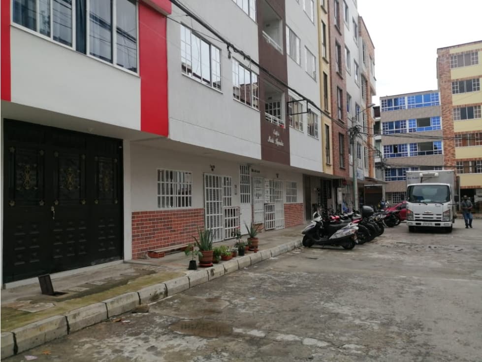 SE VENDE O SE ARRIENDA LOCAL EN JUNÍN PIEDECUESTA 56M2 - 1