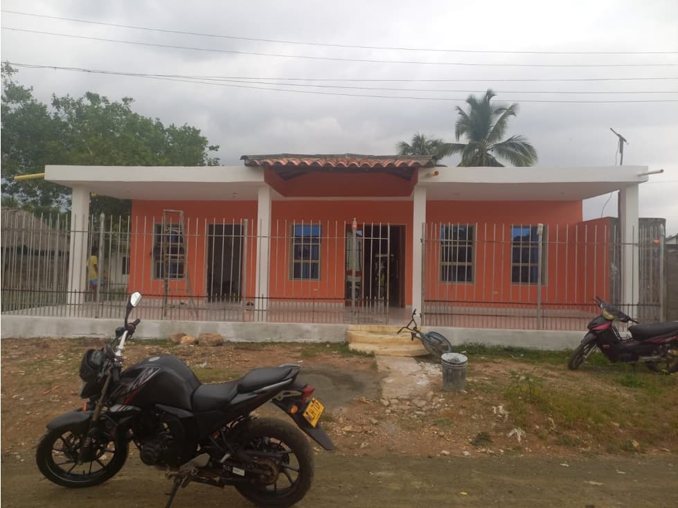 SC INMOBILIARIA VENDE CASA + APTO ESQUINEROS EN MOMIL CORD - 1