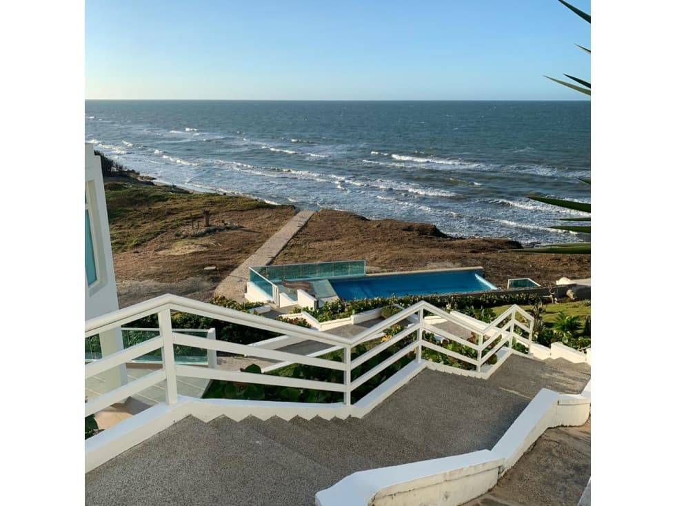 CASA DE PLAYA EN PUNTA CANGREJO - 1