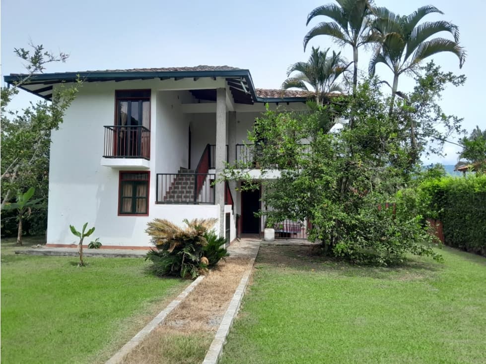 SE VENDE CASA CAMPESTRE EN VITERBO 5 MINUTOS DEL PUEBLO - 1