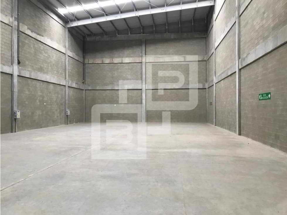 BODEGA PARA ARRIENDO EN GIRARDOTA - 1