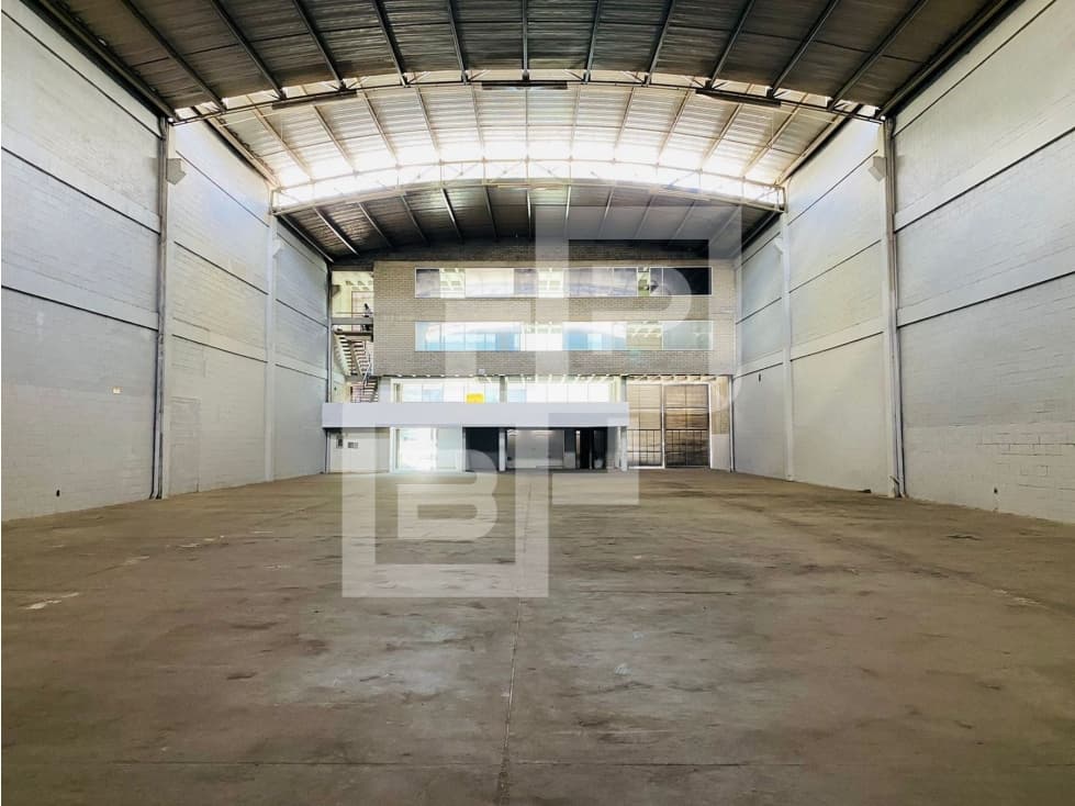 BODEGA PARA ARRIENDO EN GIRARDOTA - 1