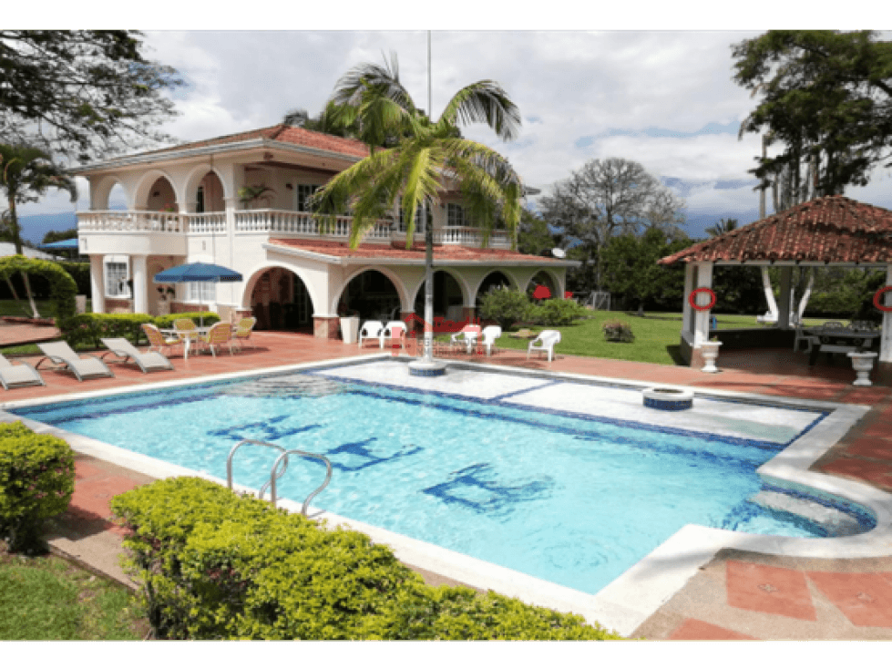 ALQUILER FINCA TURISTICA - SECTOR AEROPUERTO - 1