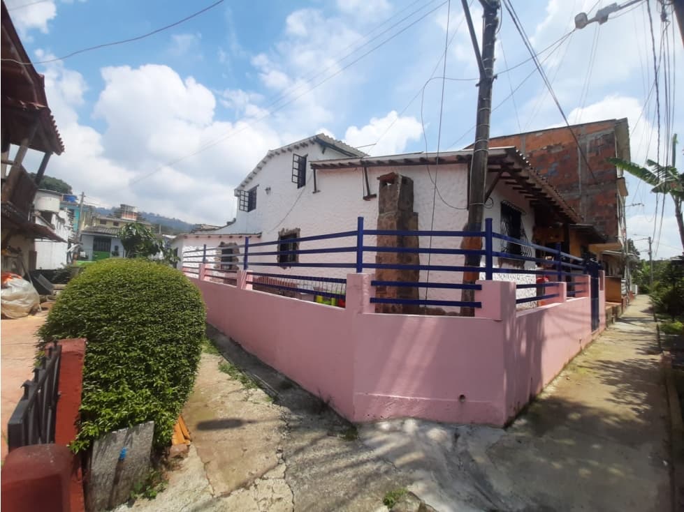 VENTA CASA FRANCISCO BENAVIDEZ VELEZ SANTANDER - 1