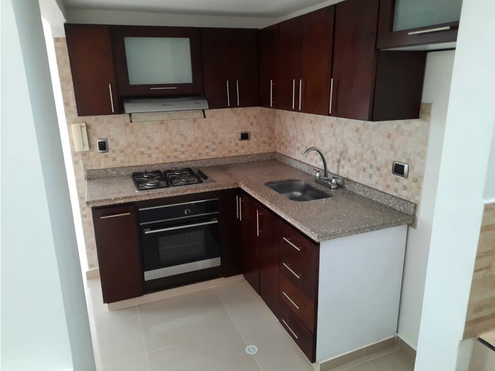 CASA ESQUINERA Y REMODELADA EN CONJUNTO NORTE ARMENIA - 1