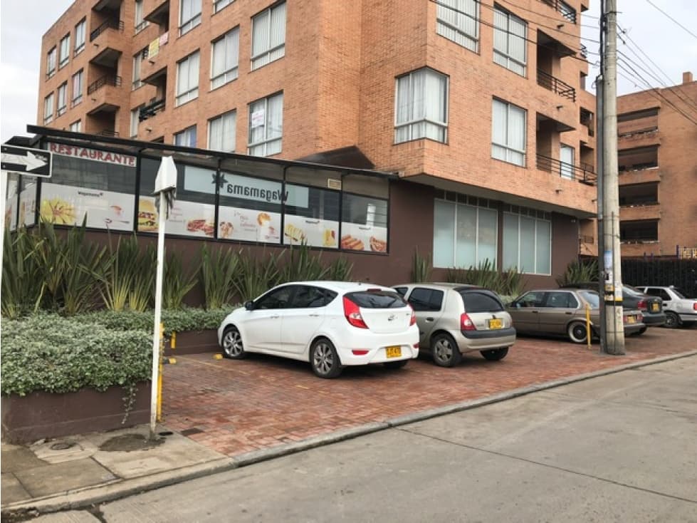 LOCAL RENTANDO CON D1 EN FUNZA - 1