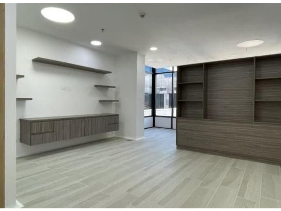 CONSULTORIO/OFICINA ADECUADA PARA ESTRENAR DE 38,66 M2 PISO 6 - 1