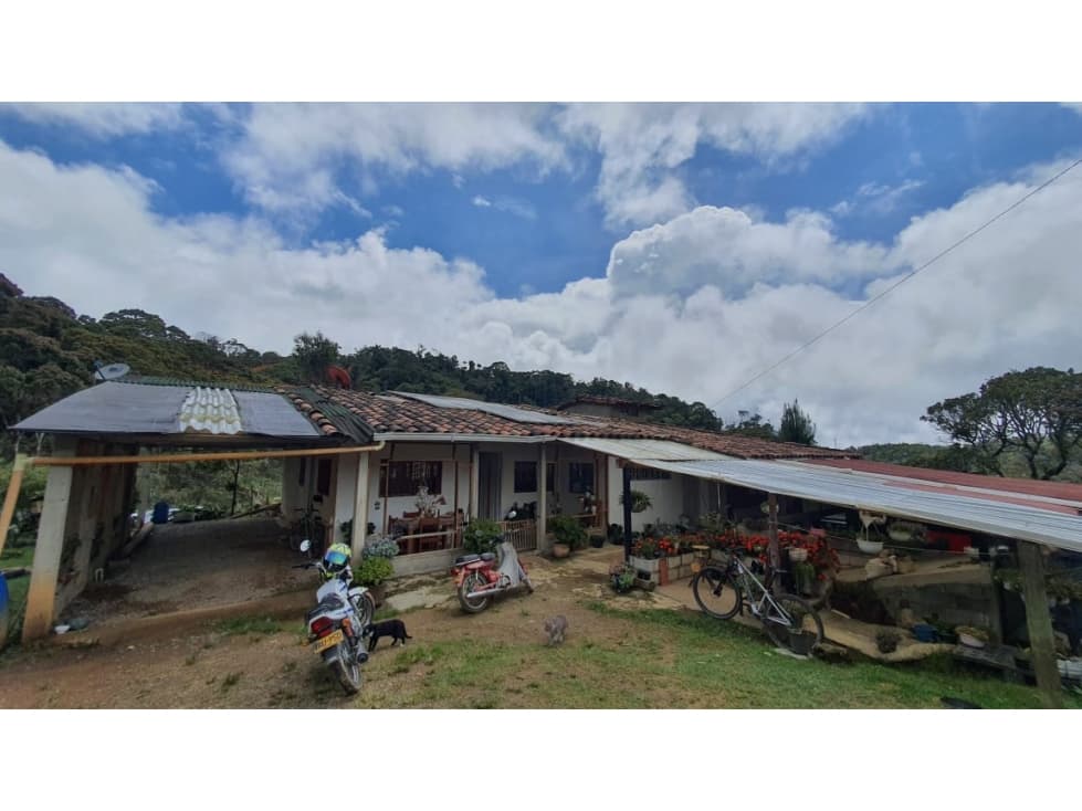 Venta de Casa Campestre en Santuario - 1