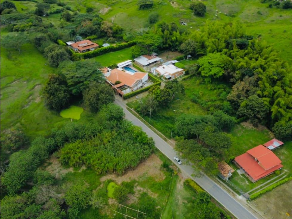 Lote COMERCIAL y URBANO Entrando ANSERMA NUEVO Borde de vía - 1