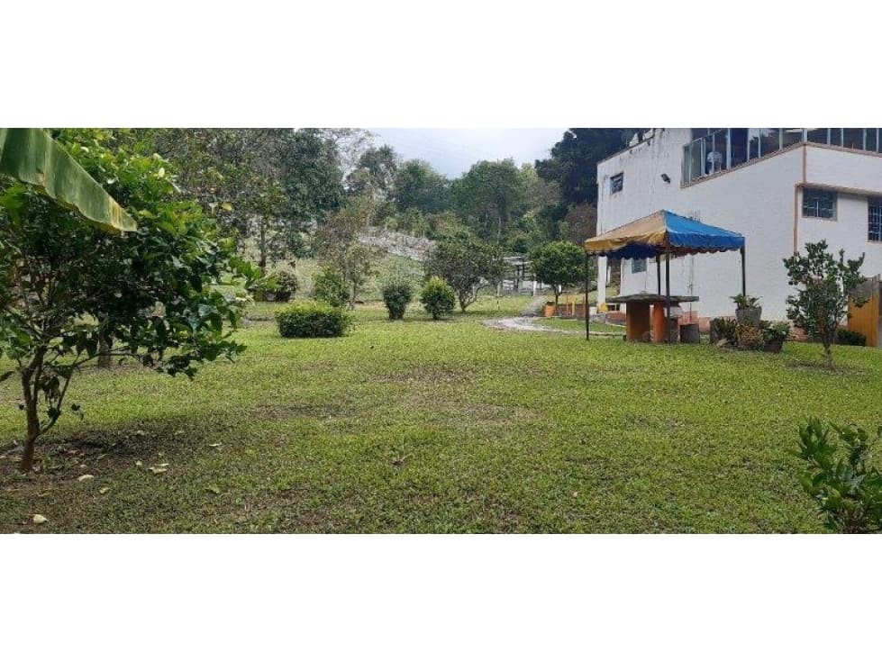 Casa Campestre en Venta en Santandercito - 1