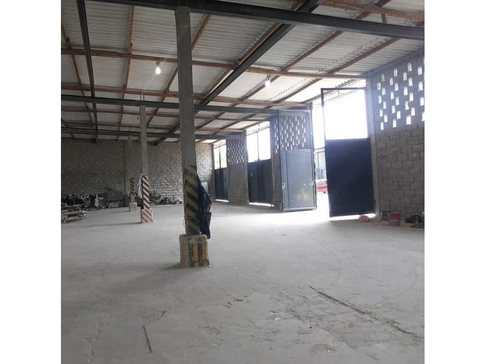 ARRIENDO BODEGA VILLA CAMPESTRE - PTO COLOMBIA - 1