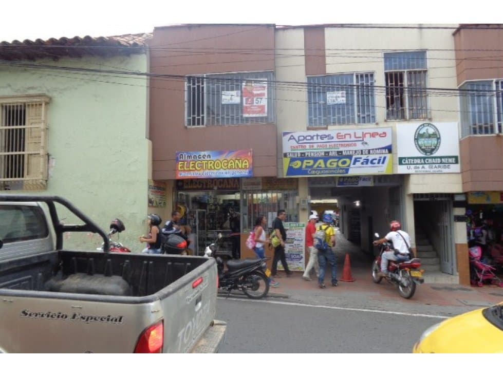 LOCALES COMERCIAL EN ARRIENDO SECTOR CENTRO - 1