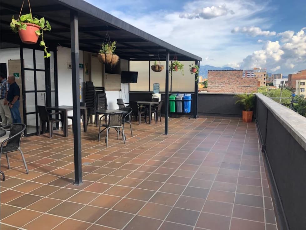 Hotel en venta en laureles - 1