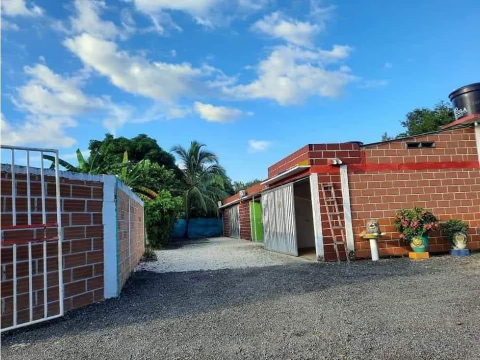 VENDO MOTEL UBICADO EN PLANETA RICA CÓDOBA - 1