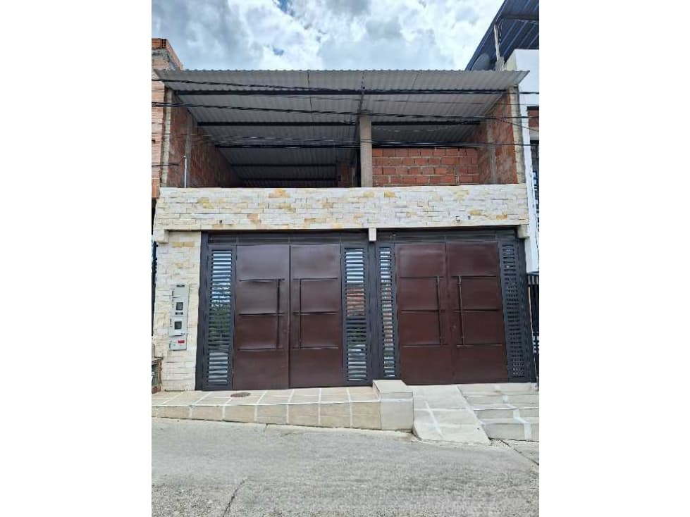 ARRIENDO CASA ALTOS DEL PEÑON GIRARDOT - 1