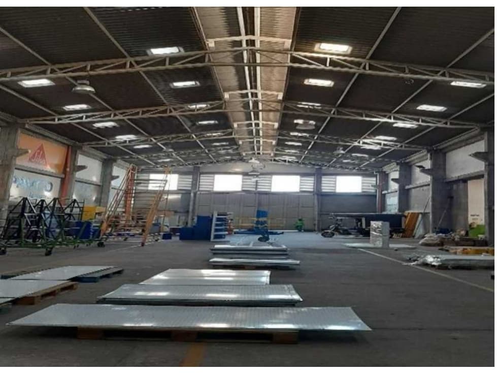 BODEGA ZONA COMERCIAL IBAGUE, TOLIMA - 1