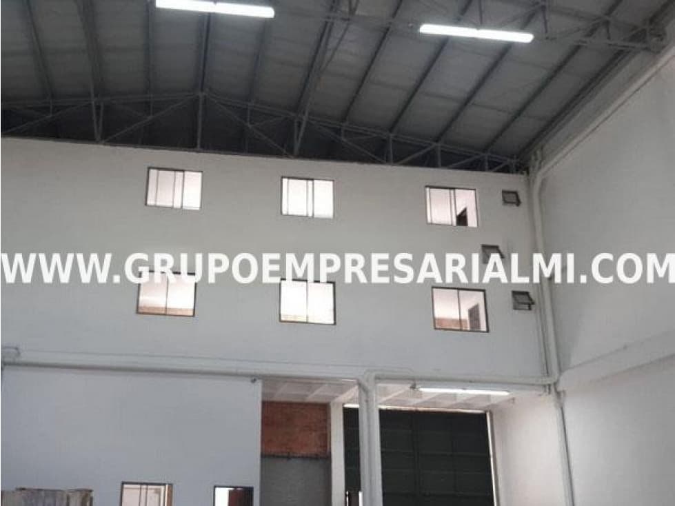 BODEGA EN ARRIENDO - SECTOR SAN FRANCISCO, GIRARDOTA COD: 20582 - 1