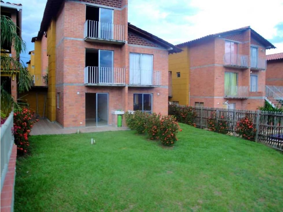 CASA CAMPESTRE EN VENTA SANTA FE DE ANTIOQUIA - 1