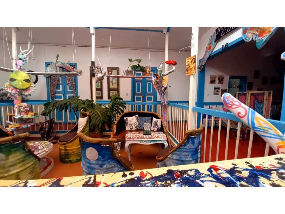 Centro comercial de 10 locales con arquitectura antioqueña - Filandia - 1