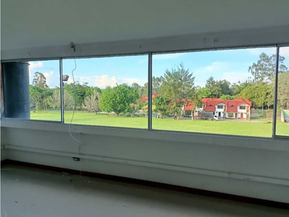 EN PUERTO BULEVAR, LLANO GRANDE, OFICINA, CON BAÑO, COCINA, GARAJE - 1