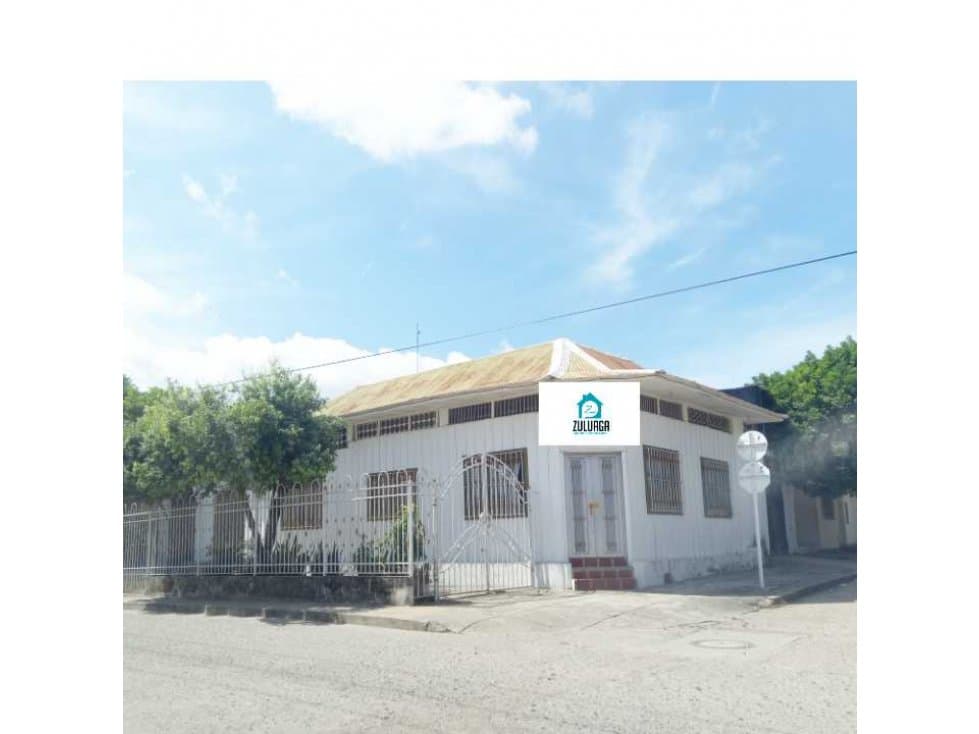 En Venta Casa Comercial en Magangué, Barrio San José - 1