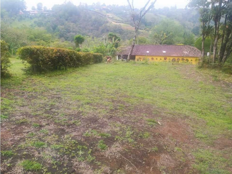 Espectacular Lote en Rionegro - 1