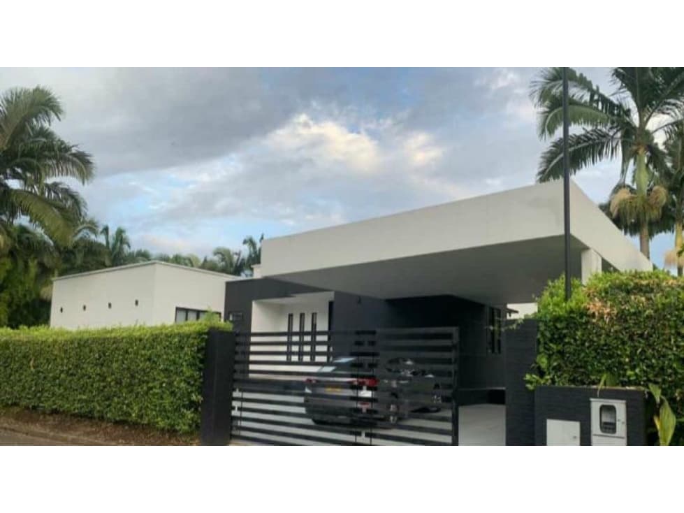 Esta hermosa casa moderna está esperándote ? - 1