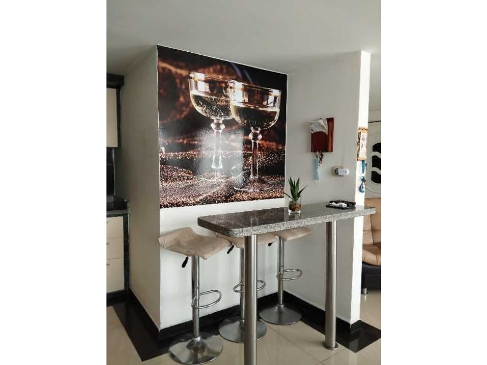 GRAN OPORTUNIDAD DE INVERSION. SE VENDE APARTAMENTO CENTRAL EN FACATAT - 1