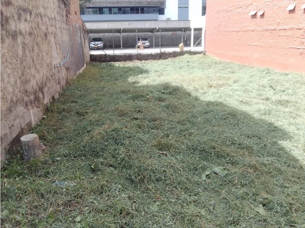 Lote para venta en Apartado barrio chinita cerca alcaldía municipal - 1