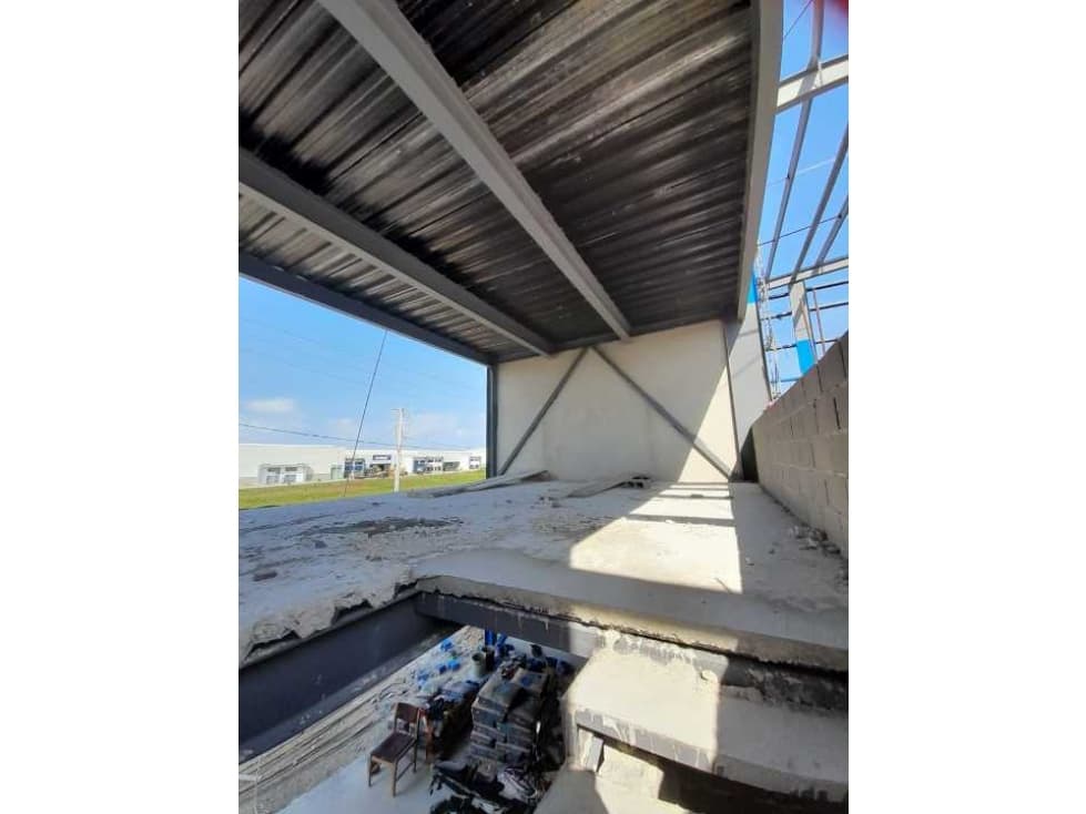 ÁRRIENDO BODEGA INDUSTRIAL PARQUE CARIBE VERDE - 1