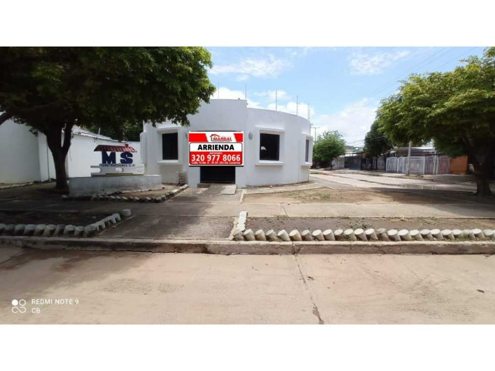 SE ARRIENDA OFICINA BARRIO DON CARMELO - 1