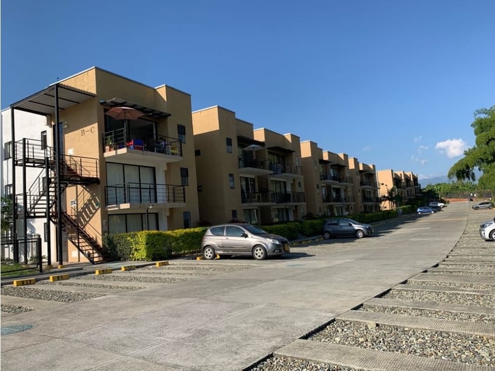 SE VENDE APTO AMOBLADO EN LA TEBAIDA - 1