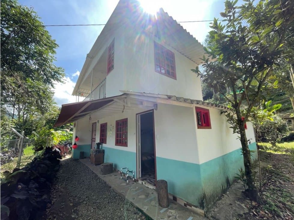 Se vende casa lote en Salento, Quindío (funcionando hostal rural) - 1