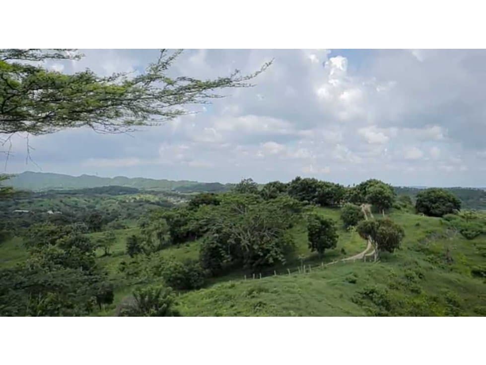 SE VENDE INCREIBLE FINCA EN EL ATLANTICO - 1