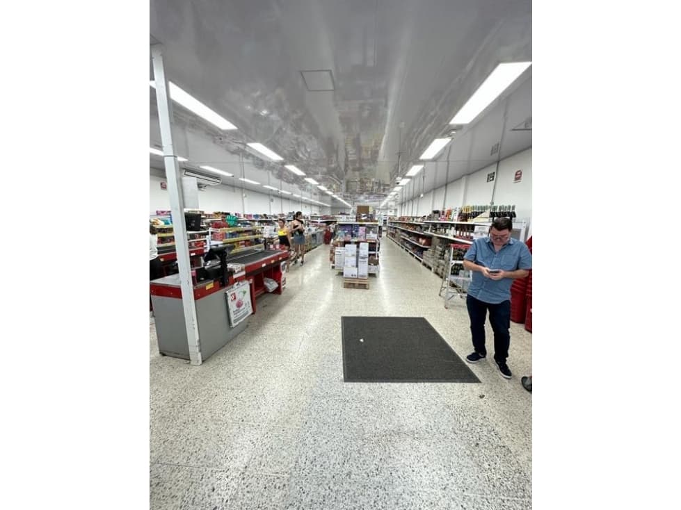 Vendo bodega en la Virginia rentada - 1