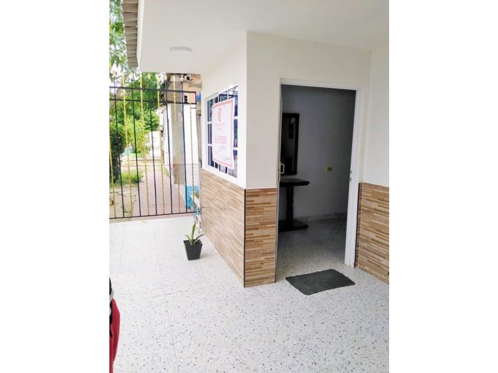 VENDO CASA EN PALMAR DE VARELA- CÓDIGO - 1