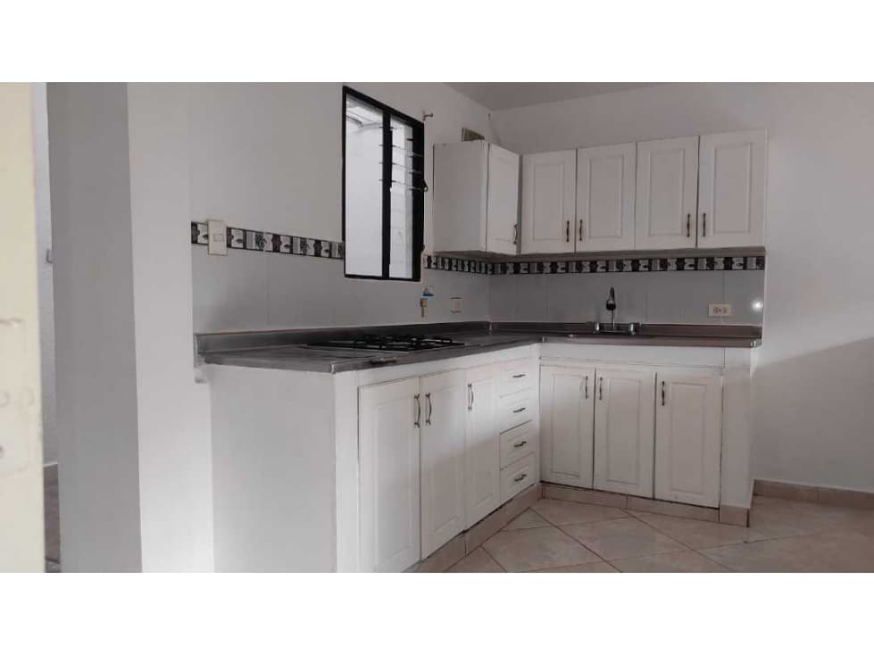 VENDO CASA TERCER PISO BELEN SAN BERNARDO 115 metros 5 HABITACIONES - 1