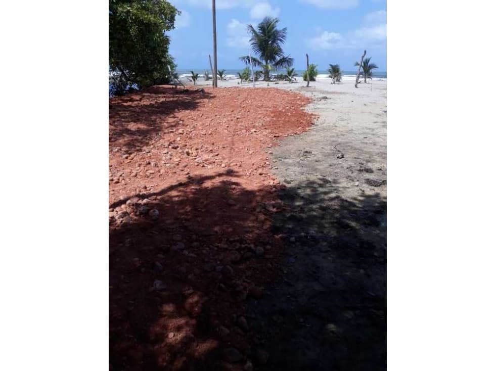 Vendo lote Arboletes Antioquia con playa - 1