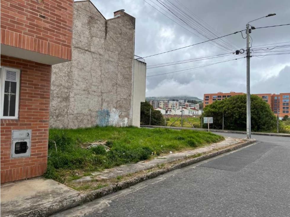 VENDO LOTE ESQUINERO MIXTO 90 M2. TUNJA BOYACA - 1