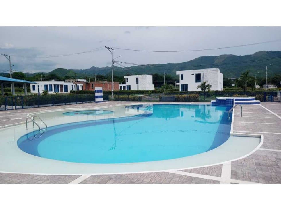 VENTA BONITA CASA CONDOMINIO PALMA REAL - 1