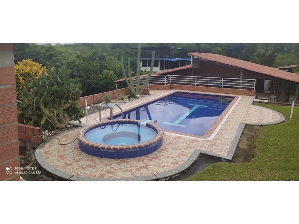 Venta cabaña vereda del Río Neira Caldas - 1
